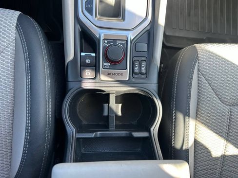Used 2019 Subaru Forester Premium AWD/4WD image 8