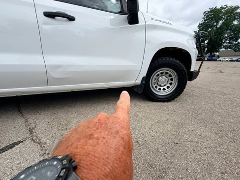 Used 2023 Chevrolet Silverado 1500 W/T w/ WT Value Package AWD/4WD image 14