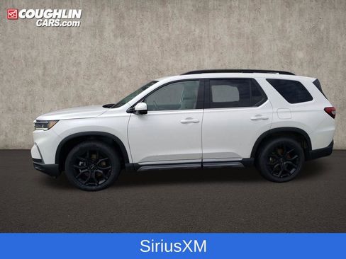 Used 2025 Honda Pilot Elite image 5