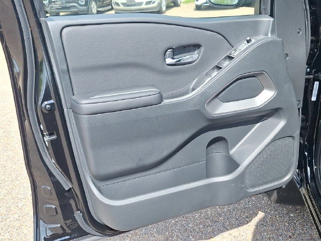 Certified 2026 Nissan Frontier SV w/ All-Weather Content Package RWD image 11