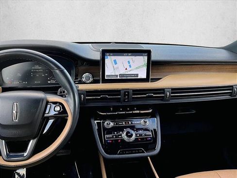 Used 2021 Lincoln Corsair Reserve FWD image 8