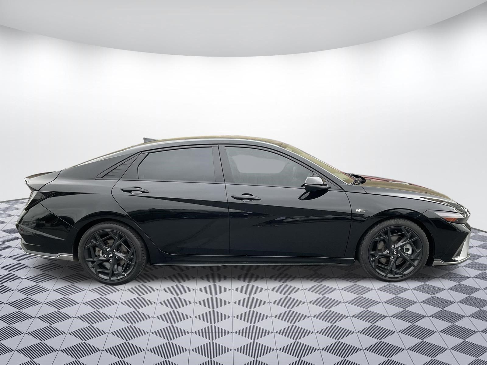 Used 2024 Hyundai Elantra N Line FWD image 2