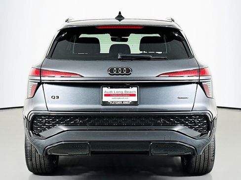 New 2026 Audi Q3 quattro 2.0T AWD/4WD image 3