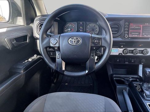 Used 2022 Toyota Tacoma SR RWD image 12