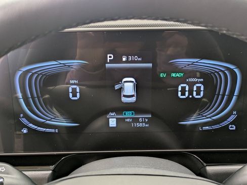 Certified 2024 Kia Niro SX Touring image 15