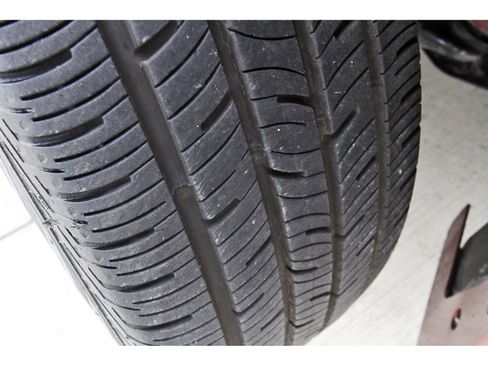 Certified 2025 Nissan Versa SR w/ Trunk Package image 49