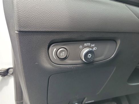Used 2025 Buick Encore GX Preferred FWD image 22