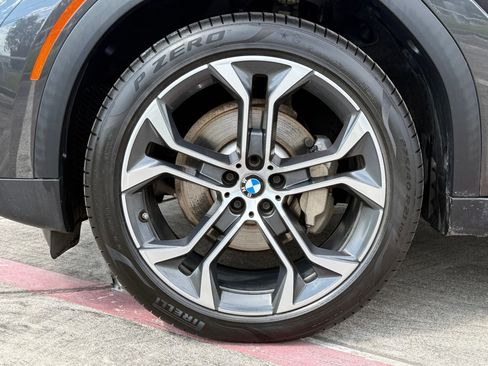 Used 2020 BMW X6 sDrive40i w/ Premium Package image 11