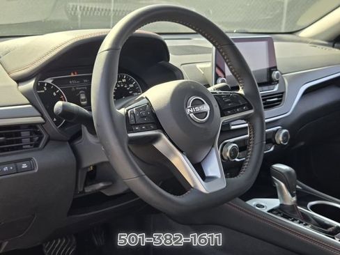 Certified 2025 Nissan Altima 2.5 SR FWD image 11