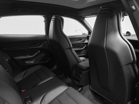 Certified 2023 Porsche Taycan 4 Cross Turismo AWD/4WD image 25