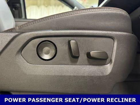 Used 2023 Chevrolet Suburban High Country AWD/4WD image 45