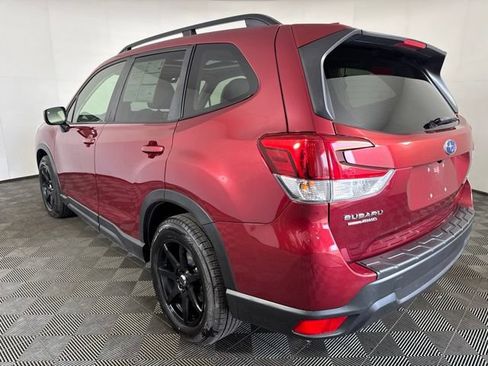 Used 2019 Subaru Forester Premium AWD/4WD image 6