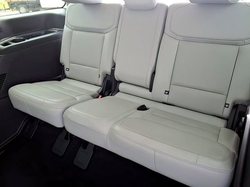 Used 2025 Ford Expedition Platinum AWD/4WD image 21