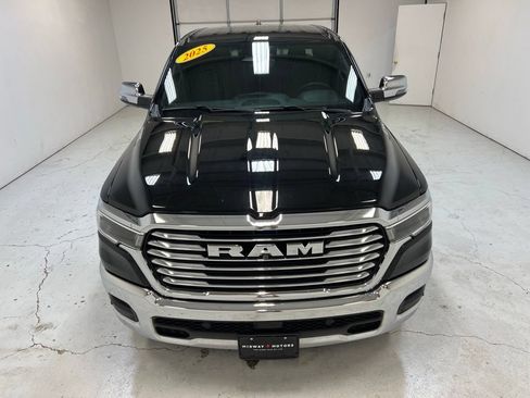 Used 2025 RAM 1500 Laramie AWD/4WD image 7
