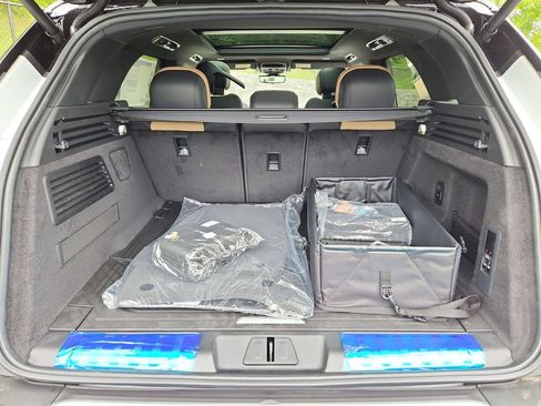 New 2026 Land Rover Range Rover Sport Dynamic SE AWD/4WD image 13