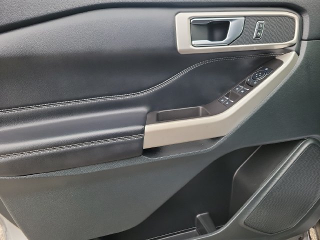 Used 2024 Ford Explorer XLT RWD image 22
