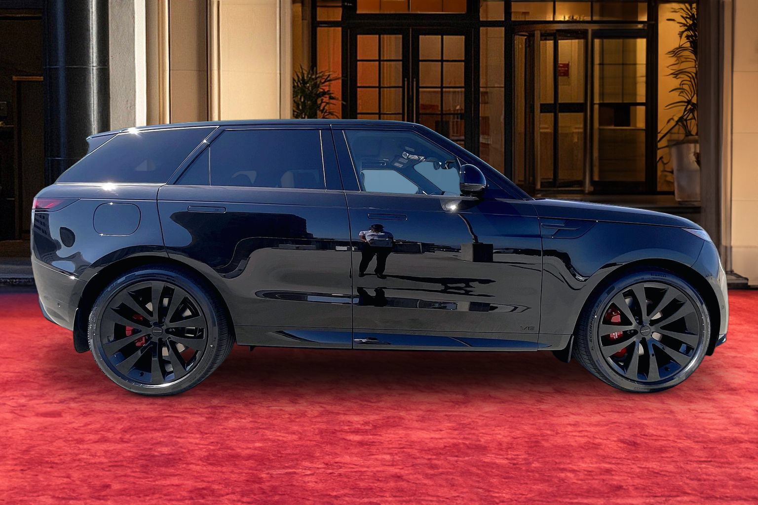 New 2026 Land Rover Range Rover Sport Dynamic SE AWD/4WD image 6