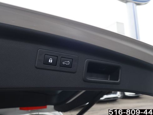 Used 2023 Subaru Forester Touring AWD/4WD image 33