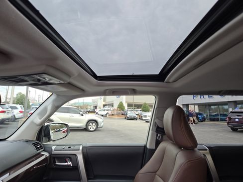 Used 2023 Toyota 4Runner Limited image 23