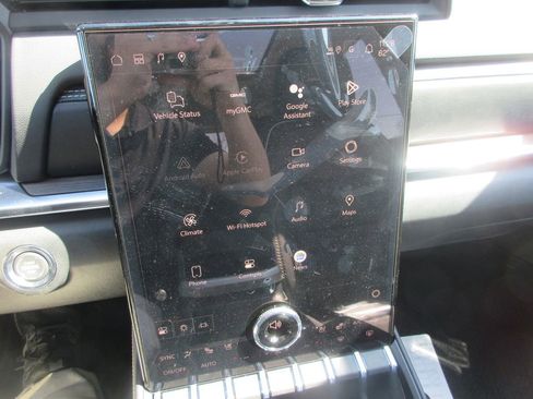 New 2026 GMC Terrain Denali image 17