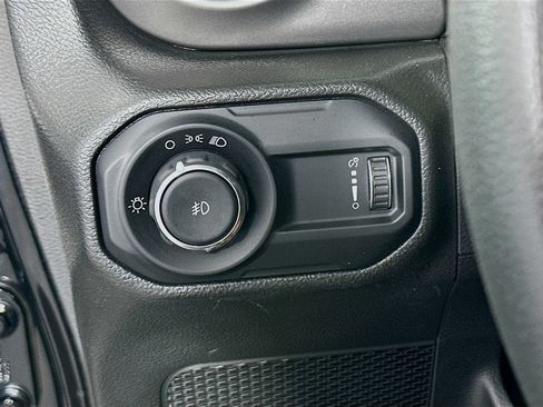 Used 2023 Jeep Wrangler Unlimited Sport AWD/4WD image 10