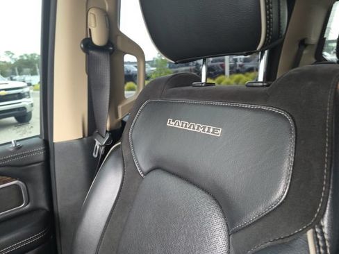 Used 2020 RAM 1500 Laramie AWD/4WD image 13