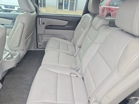 Used 2014 Honda Odyssey EX-L image 16