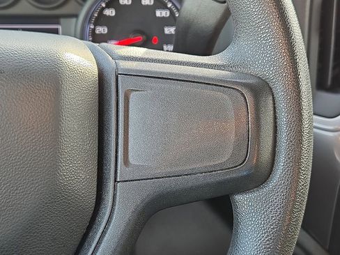 Used 2022 Chevrolet Silverado 1500 Custom image 27