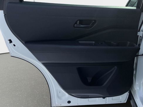 Certified 2024 Nissan Pathfinder SV w/ Cargo Package image 11