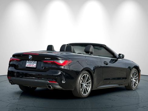 Used 2023 BMW 430i Convertible w/ Premium Package image 4