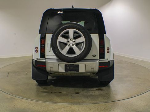 Used 2023 Land Rover Defender 110 S AWD/4WD image 5