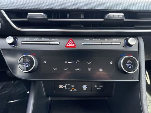 Used 2025 Hyundai Sonata SEL FWD image 21