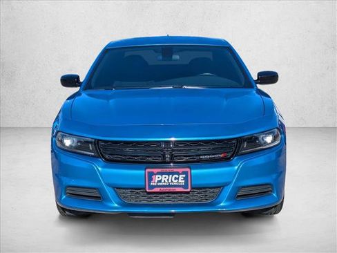 Used 2023 Dodge Charger SXT RWD image 2