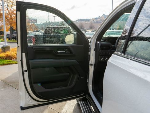 New 2026 GMC Yukon XL AT4 image 20