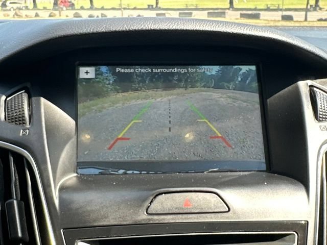 Used 2017 Ford Focus Electric Hatchback FWD image 31