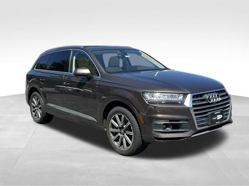Used 2017 Audi Q7 3.0T Premium Plus AWD/4WD image 5