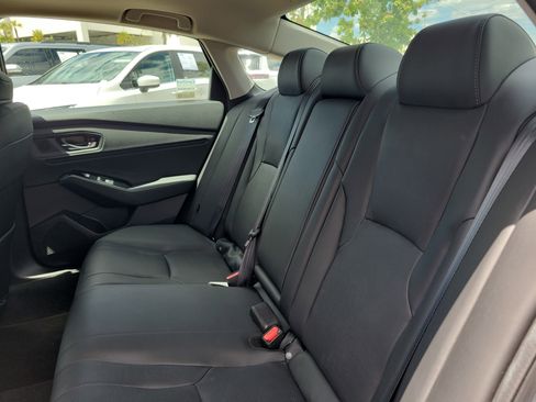 Used 2023 Honda Accord Touring image 16