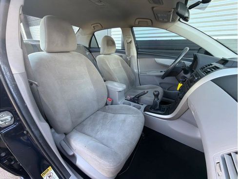 Used 2012 Toyota Corolla L image 4