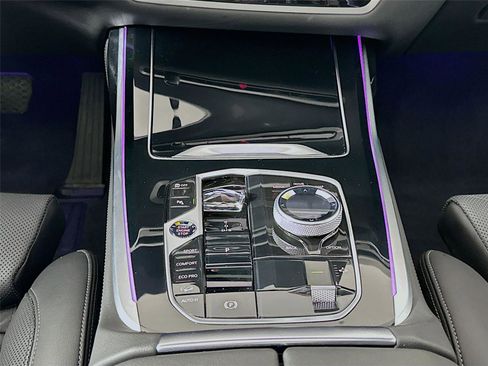 Certified 2024 BMW X7 xDrive40i w/ Executive Package image 17