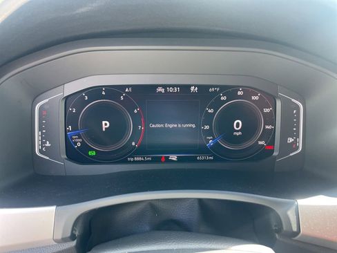 Used 2022 Volkswagen Atlas Cross Sport SEL R-Line AWD/4WD image 27