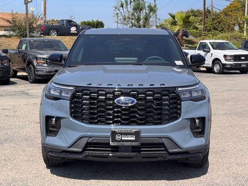 New 2026 Ford Explorer ST-Line image 6