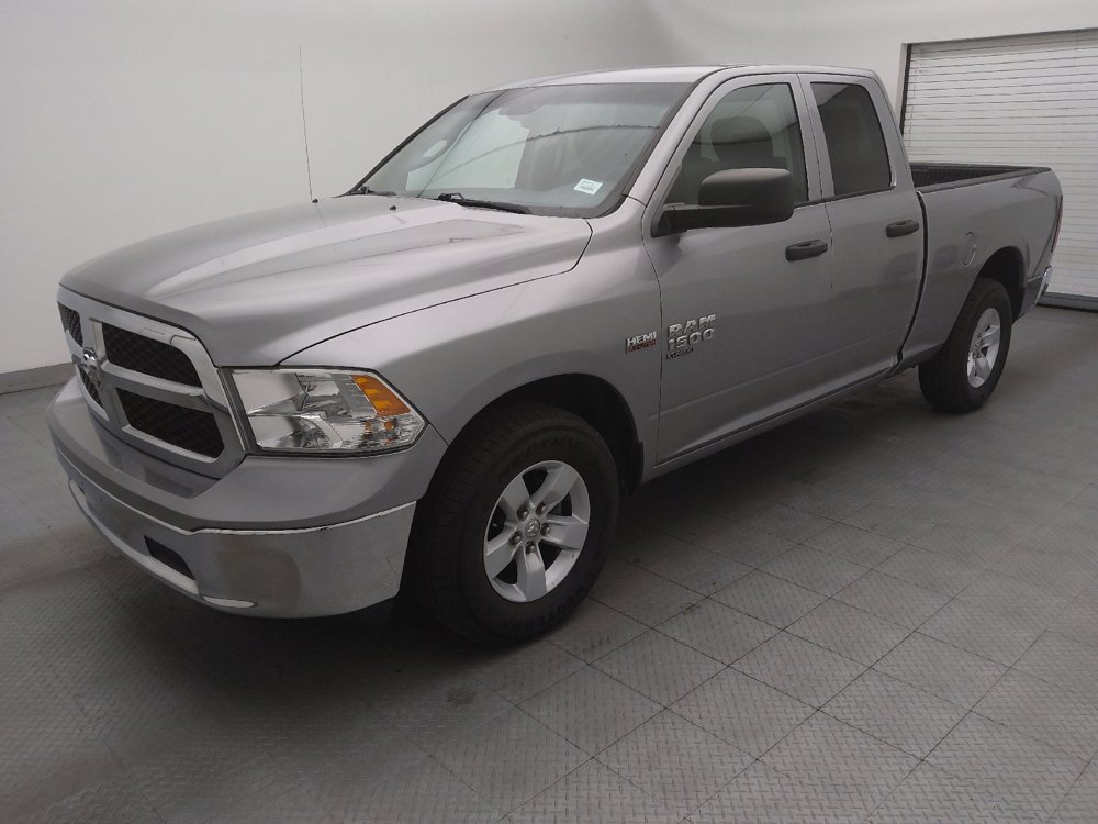 Used 2020 RAM 1500 Tradesman w/ Chrome Appearance Group RWD image 2