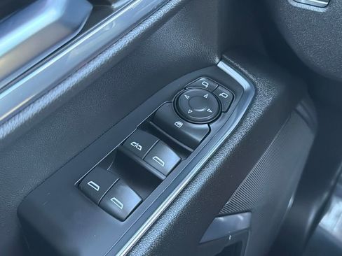Used 2024 Chevrolet Silverado 1500 LT image 11