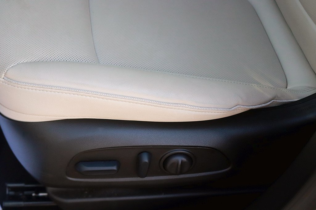 Used 2026 Buick Encore GX Sport Touring w/ Advanced Technology Package FWD image 17