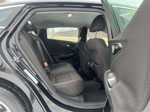 Used 2023 Chevrolet Malibu LT image 40