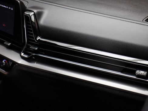 Used 2023 Kia Sportage SX image 26