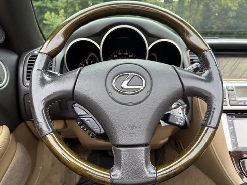 Used 2008 Lexus SC 430 Convertible image 19