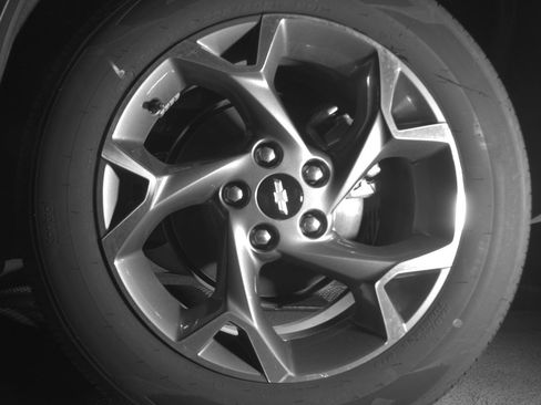 Used 2025 Chevrolet Trax LT FWD image 14