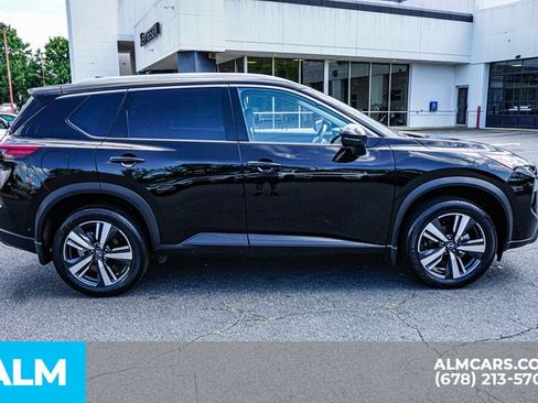 Used 2024 Nissan Rogue SL FWD image 9