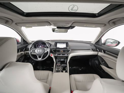 Used 2021 Honda Accord Touring image 15